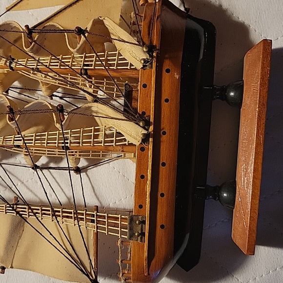 Replica of Pirate Ship - Picture 6 of 6